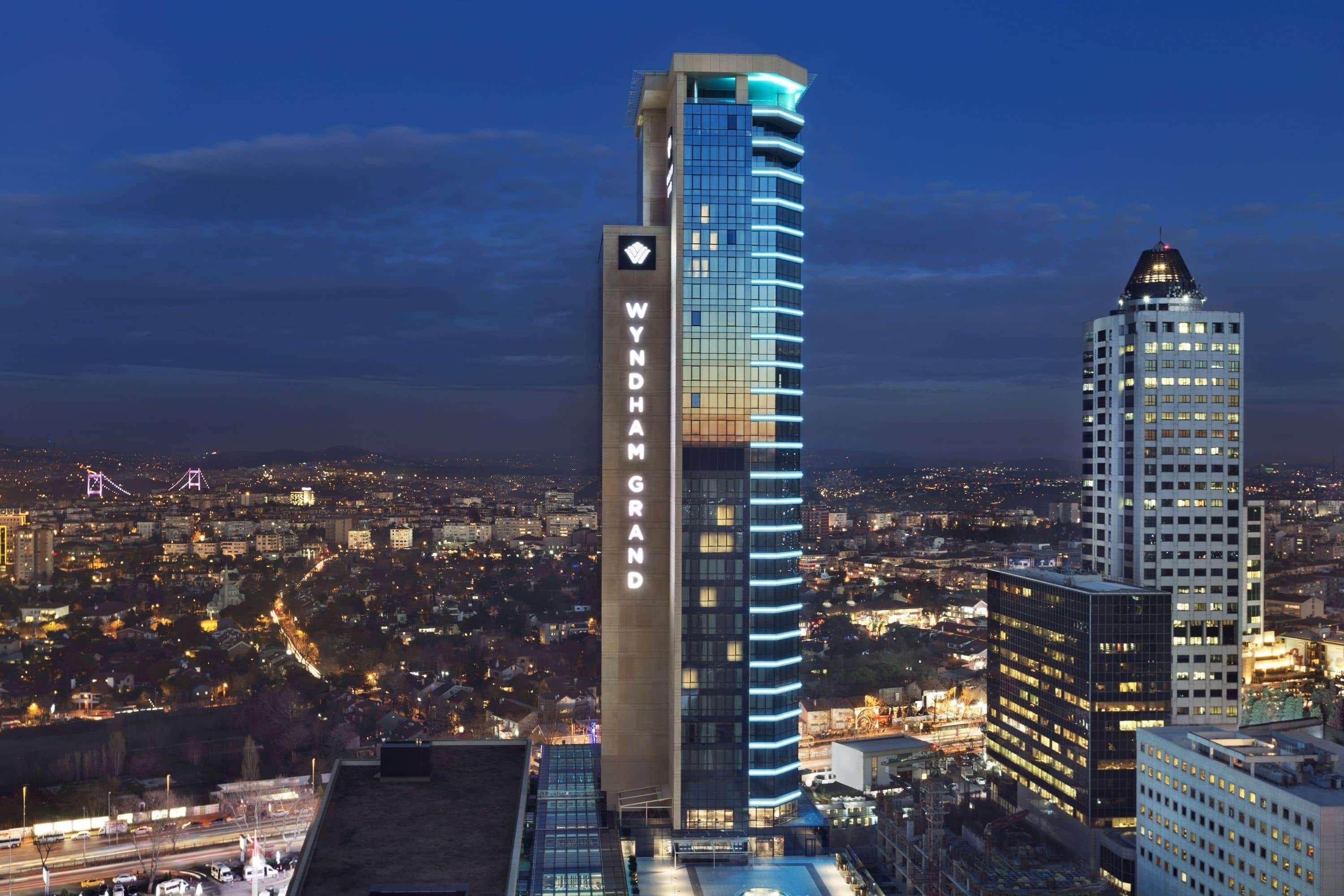 Wyndham Grand Istanbul Levent Hotel & Conference Center 伊斯坦布尔 外观 照片 Wyndham Grand San Antonio