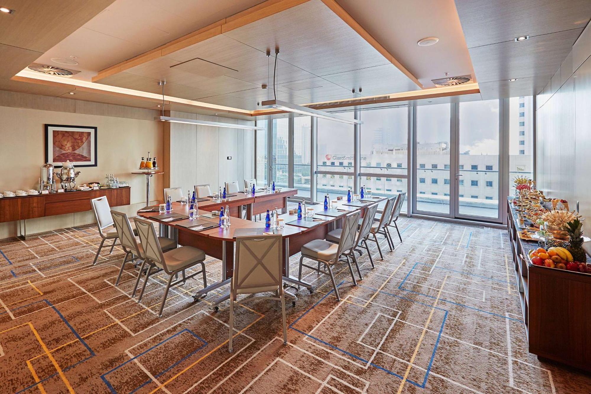 Wyndham Grand Istanbul Levent Hotel & Conference Center 伊斯坦布尔 外观 照片 Meeting room